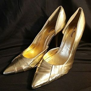Gorgeous Anna Michelle Gold Heels